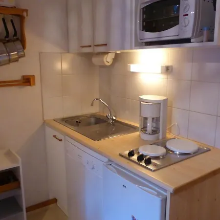 Apartment 24m² Pour 4 Pers. Avec Piscine A Areches-beaufort - Fr-1-342-252